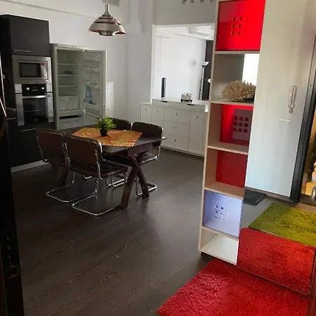 Gis North House Готель