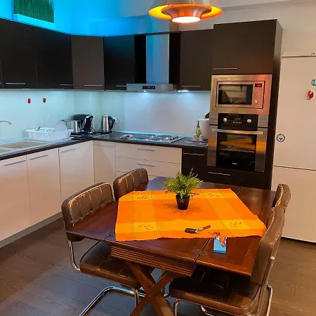 Gis North House בוקרשט