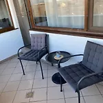 Gis North House *