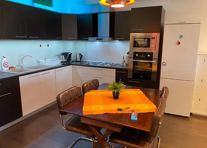 Gis North House Bucureşti